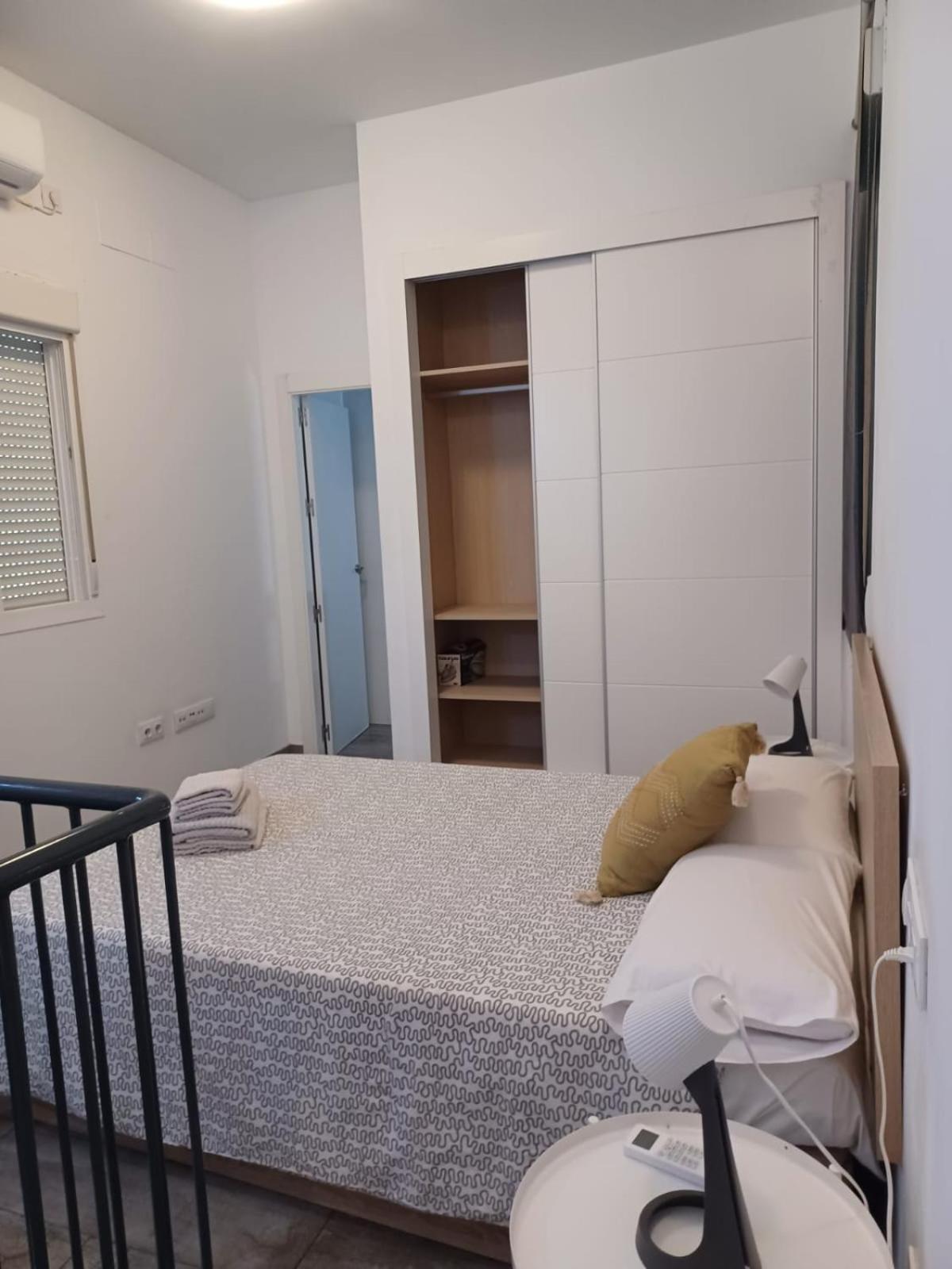Apartamento En El Casco Antiguo En Plena Alameda Sevilla Eksteriør billede